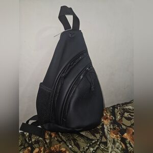 Duchamp Black Sling Bag